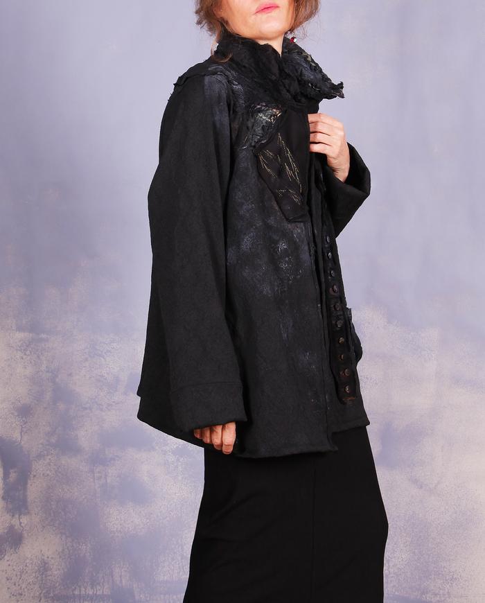 'modern daily comfort' black jacket/coat