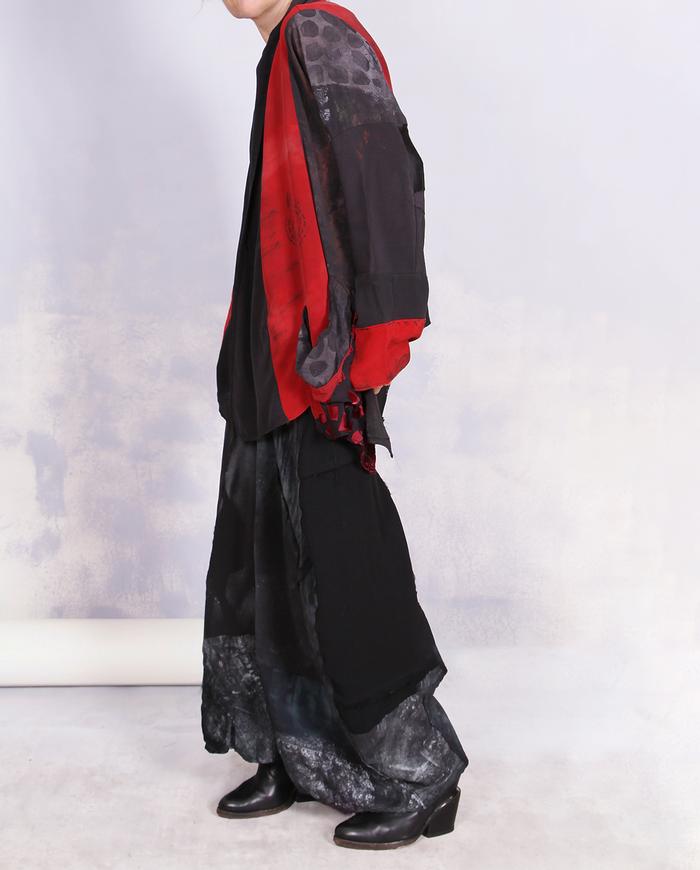 'black out to red: story no. 5' fluid art jacket