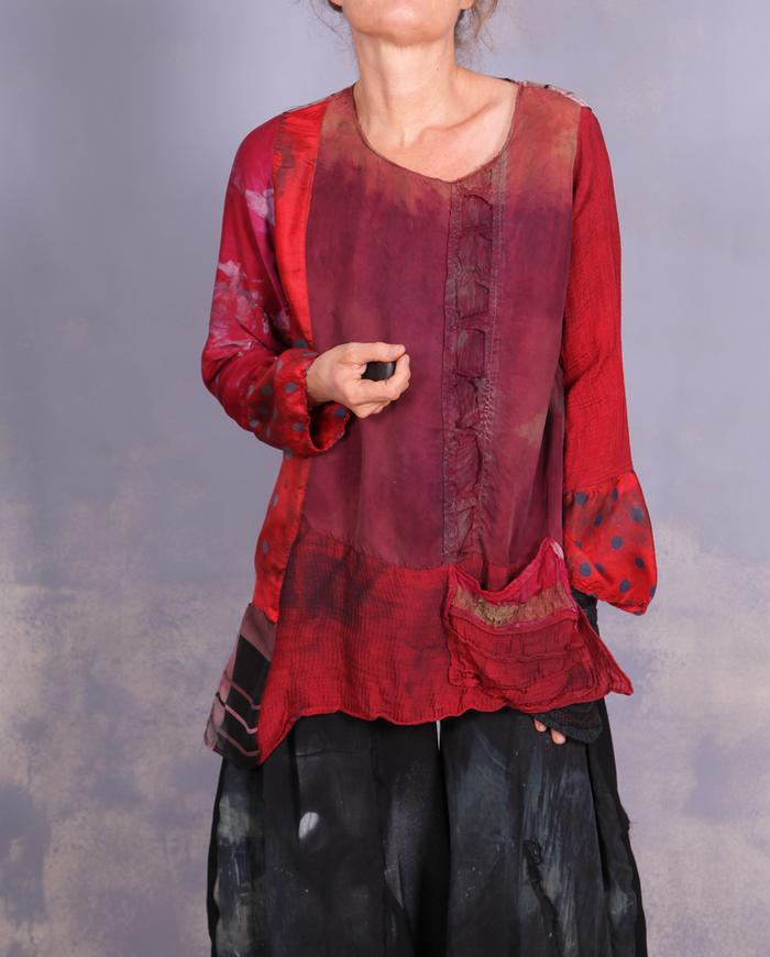 'a fantasy in motion' detailed mixed fabrics blouse