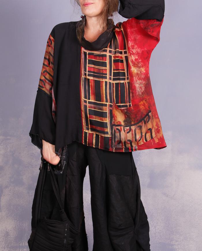 'black out to red: story no. 6' mixed fabrics silk top