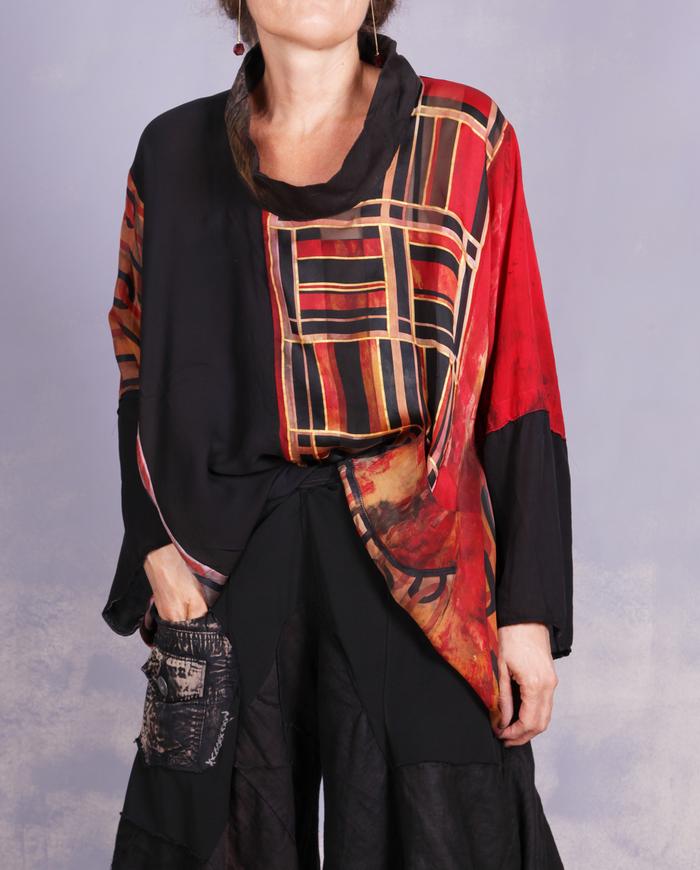 'black out to red: story no. 6' mixed fabrics silk top