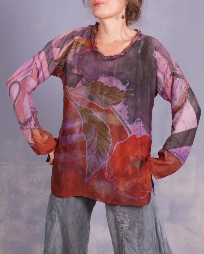 'one flower effect' lightweight distressed silk print top