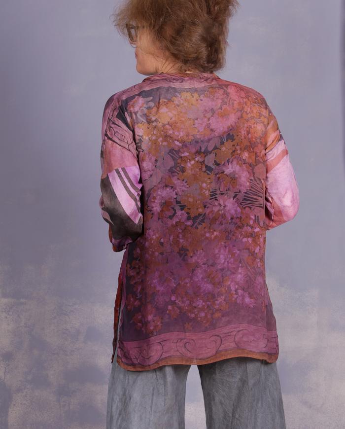 'one flower effect' lightweight distressed silk print top