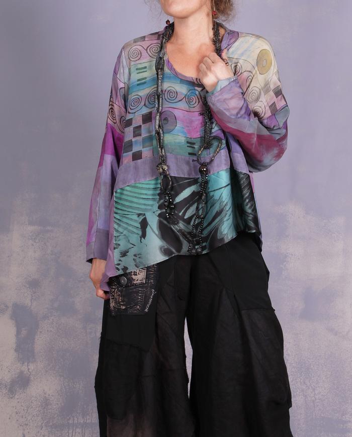 'elaborate doodles' mixed silks loose-fitting blouse