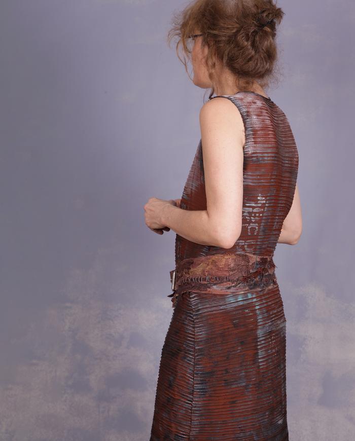 'a well-traveled road' detailed distressed leather belt