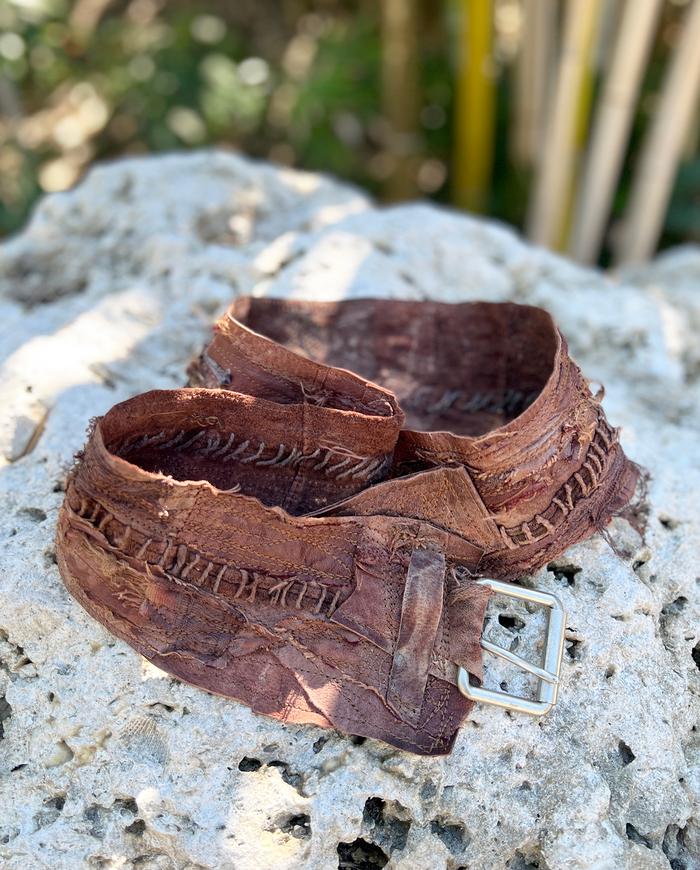 'a well-traveled road' detailed distressed leather belt