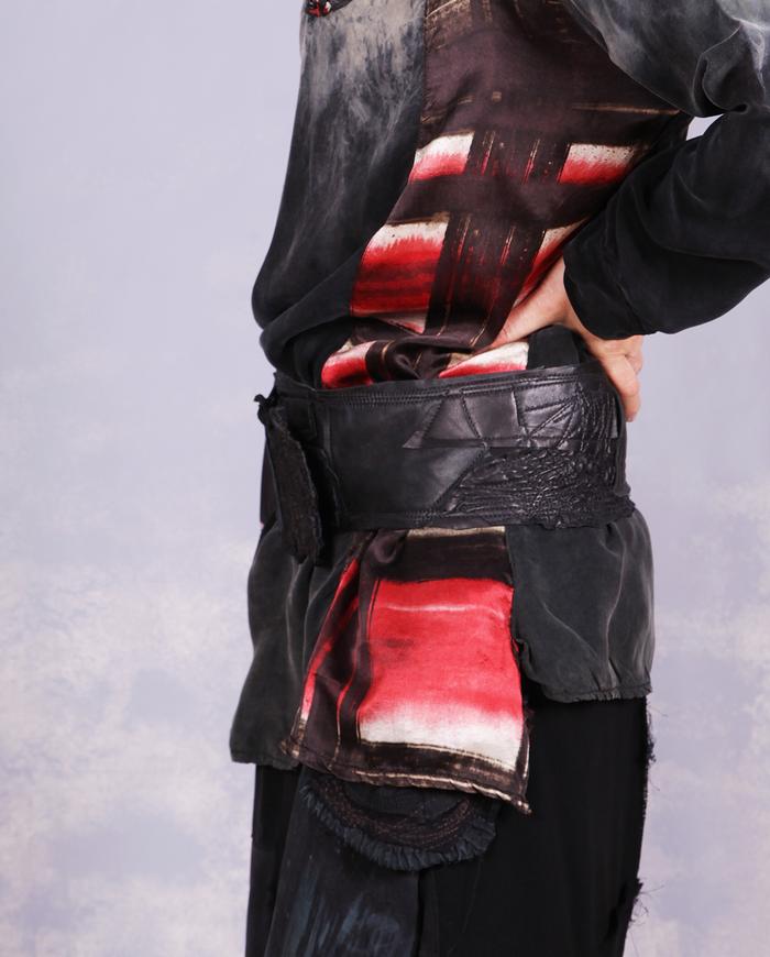 'almost a flower' soft lambskin textured black belt