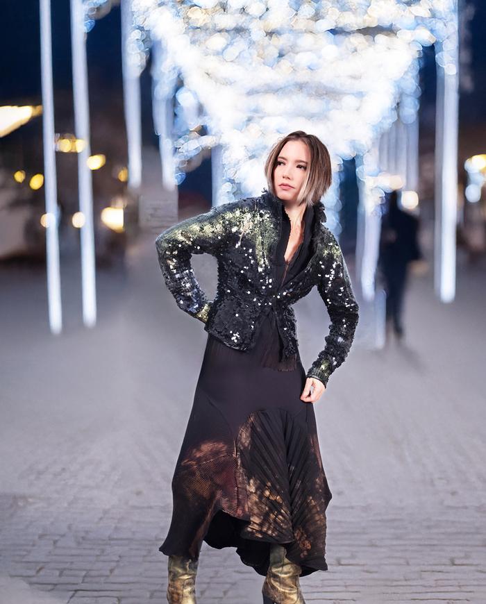 'be warm and shine' sparkly cashmere special occasion jacket/shrug