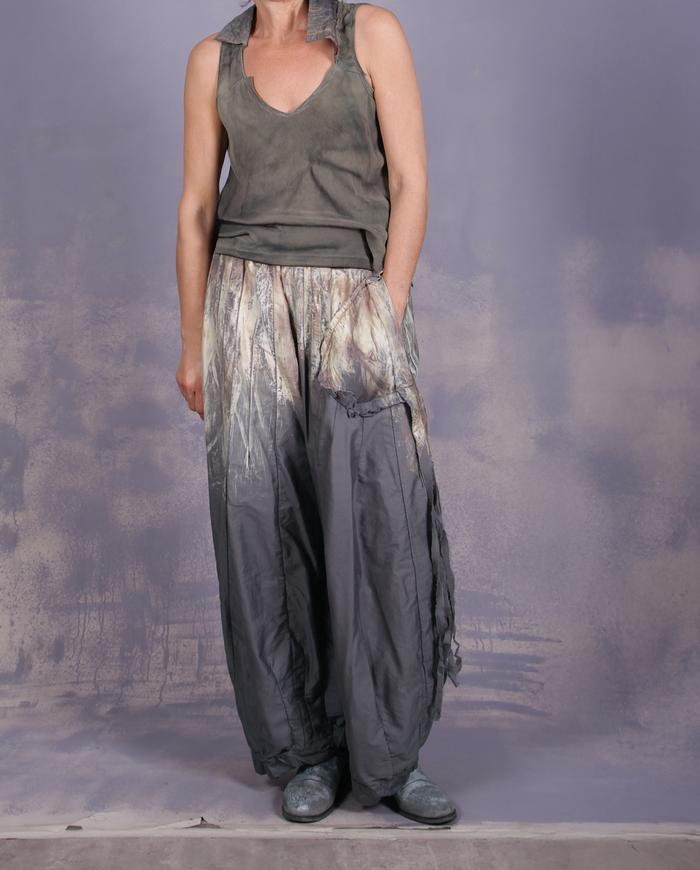 'let it melt' full tapered distressed pants