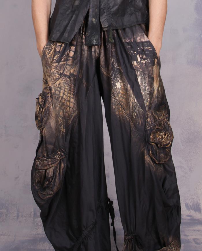 'midnight at noon' detailed distressed hand-painted cargo-style pants