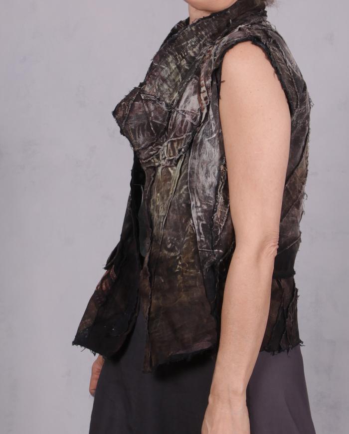 'in the same groove' detailed distressed art vest