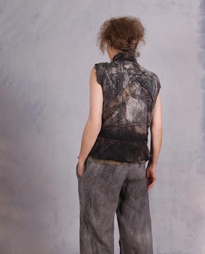'in the same groove' detailed distressed art vest