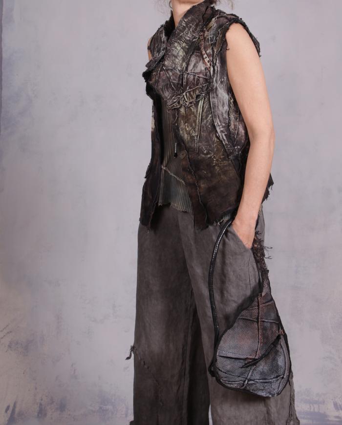 'in the same groove' detailed distressed art vest