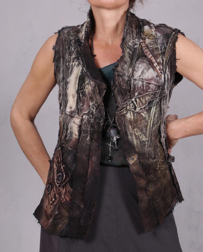 'in the same groove' detailed distressed art vest