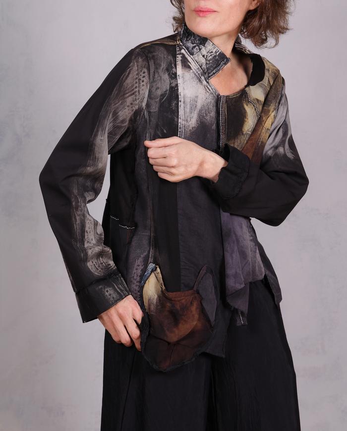 'did you say go up?' detailed fluid one size art blouse