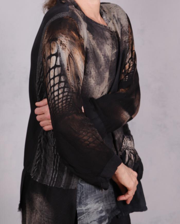 'keep going never stop' detailed art blouse