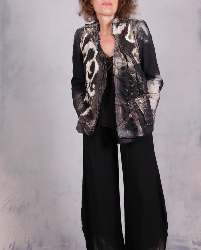 'the Lyras are playing' detailed modern fitted jacket