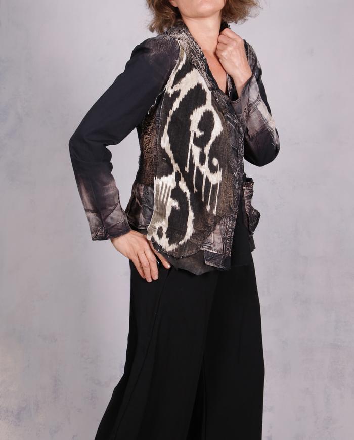 'the Lyras are playing' detailed modern fitted jacket