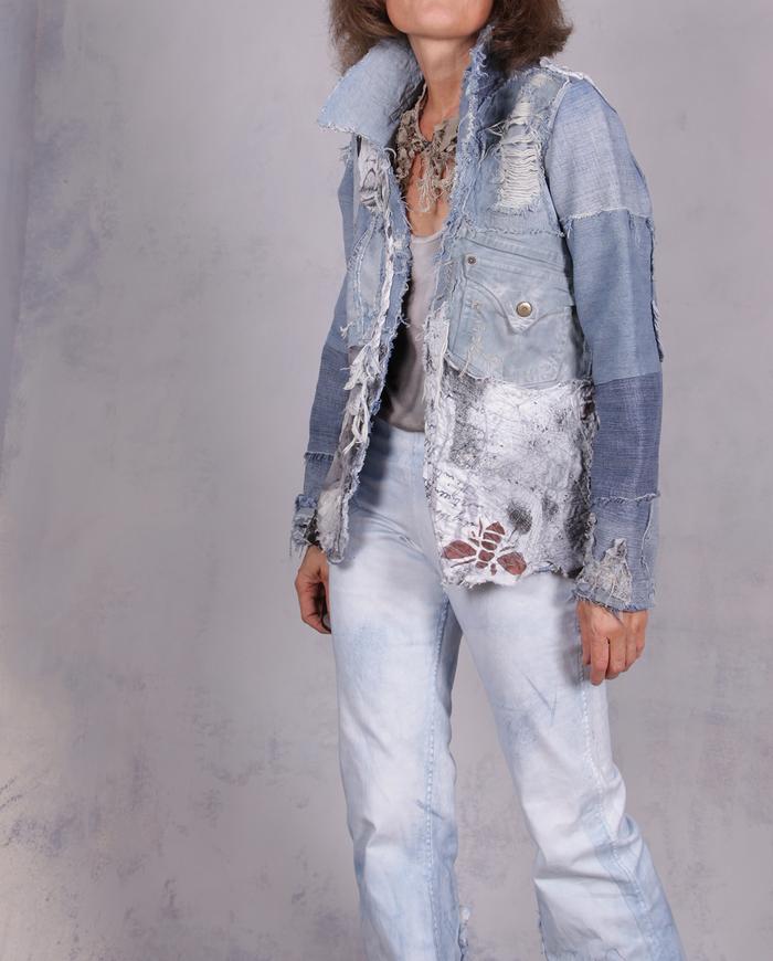 'seams like a masterpiece' detailed distressed denim jacket