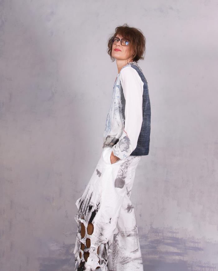 'a material witness' mixed fabrics flowy top