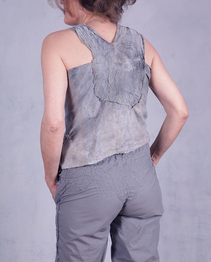 'stone sculpture in motion' highly detailed cropped low-rise pants