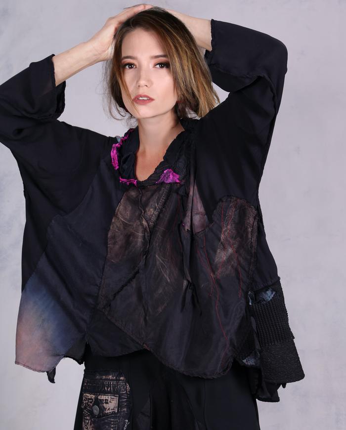 'in full swing' one size fluid silk art blouse