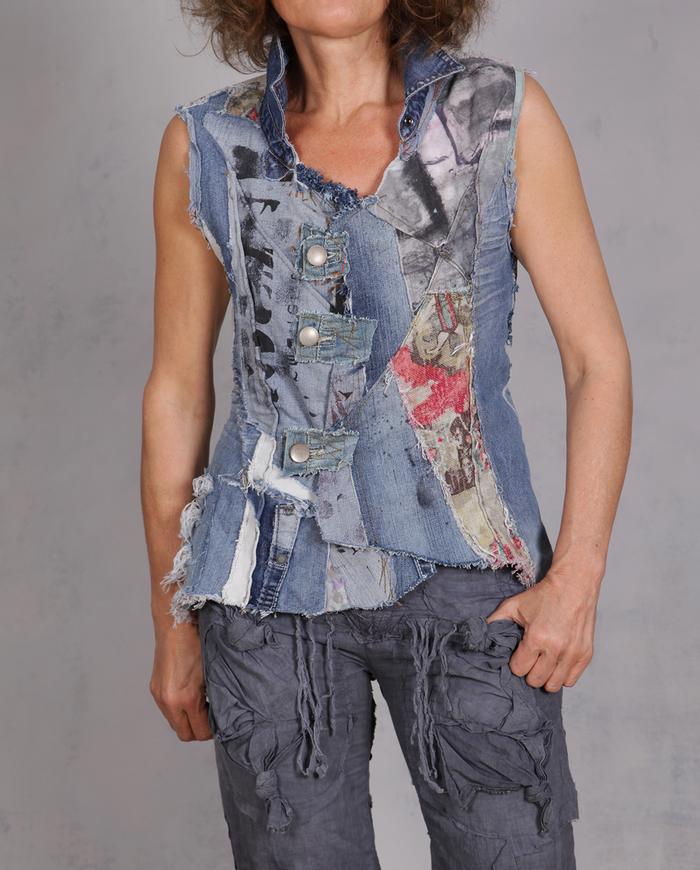 'fragmented blues' fitted denim vest-to-top 