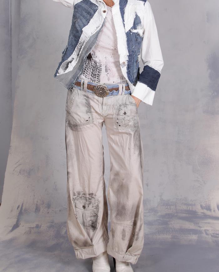'easy as chinos' hand-printed detailed lightweight pants