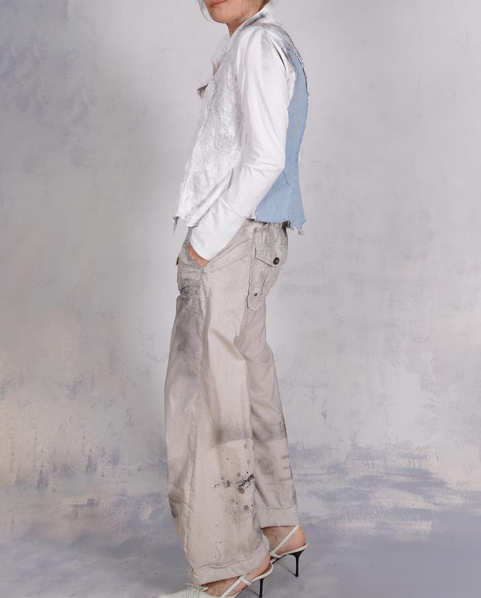 'easy as chinos' hand-printed detailed lightweight pants