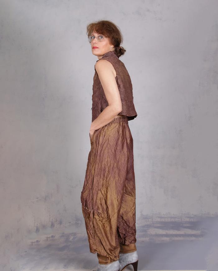 'like sipping a spiced latte' crinkled cropped silk pants