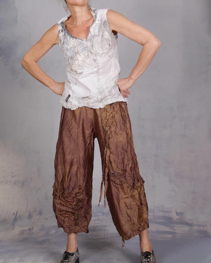 'like sipping a spiced latte' crinkled cropped silk pants