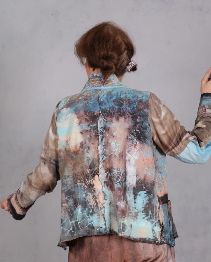 'lots of stories to tell' detailed lightweight cotton jacket