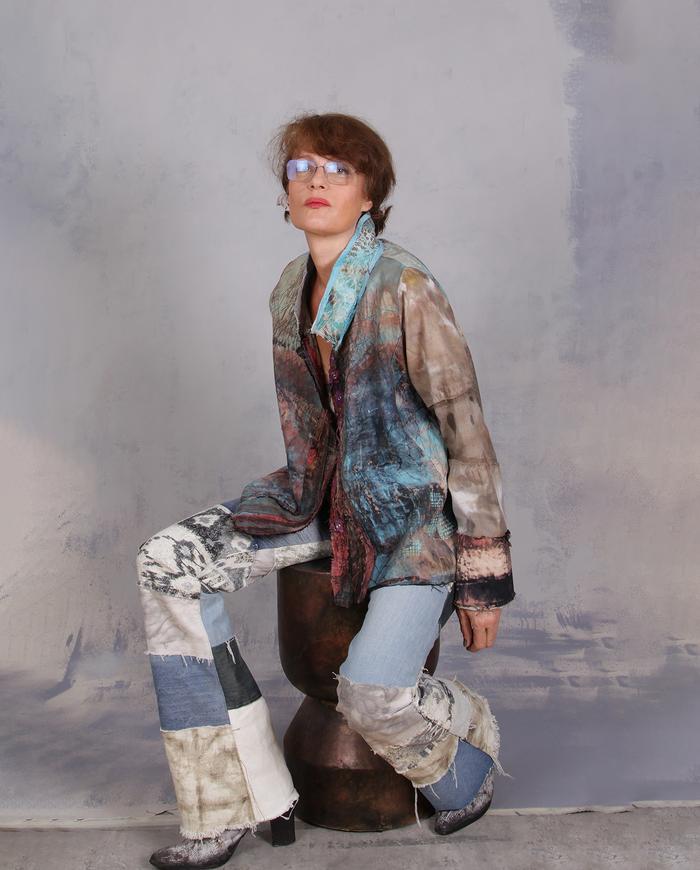 'lots of stories to tell' detailed lightweight cotton jacket