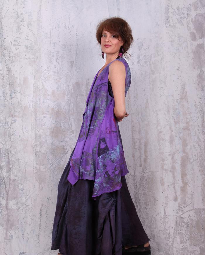 long kerchief silk crepe vest in painted violet