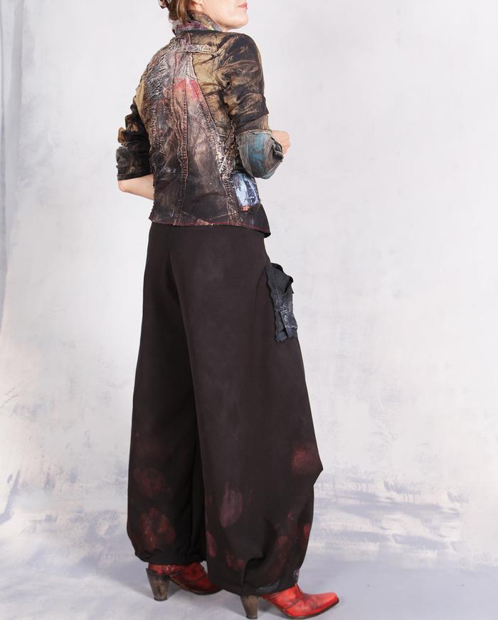 'very fully appreciated' sculpted baggy artsy pants