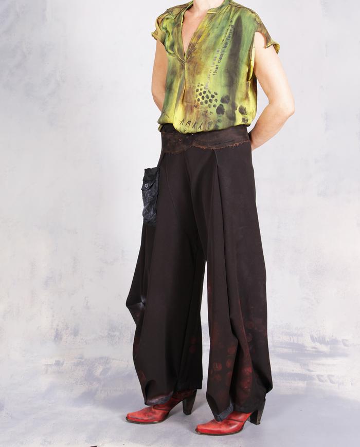 'very fully appreciated' sculpted baggy artsy pants