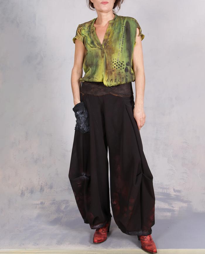 'very fully appreciated' sculpted baggy artsy pants