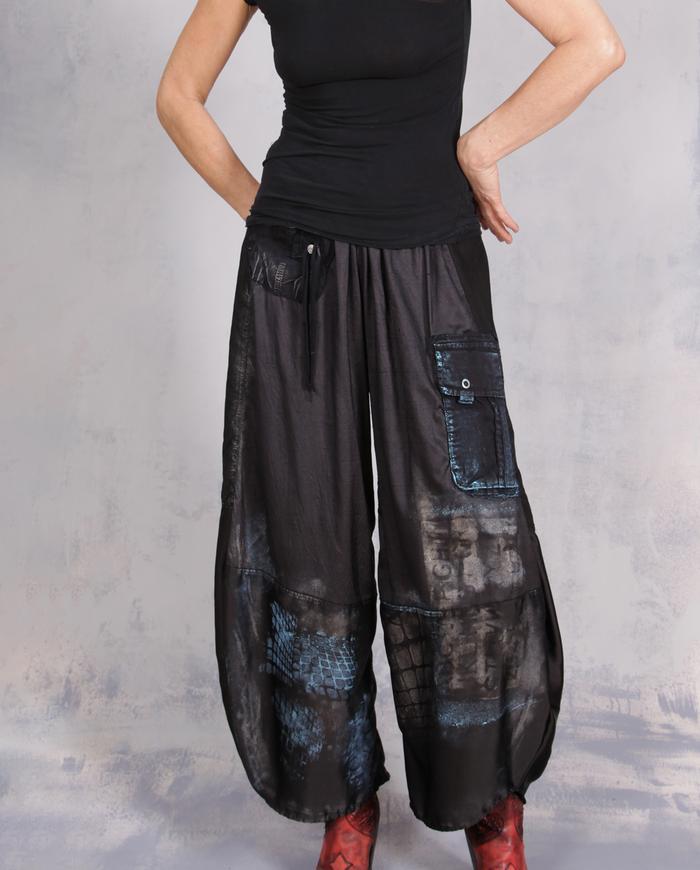 'the artsy blues' liquid wide leg black pants