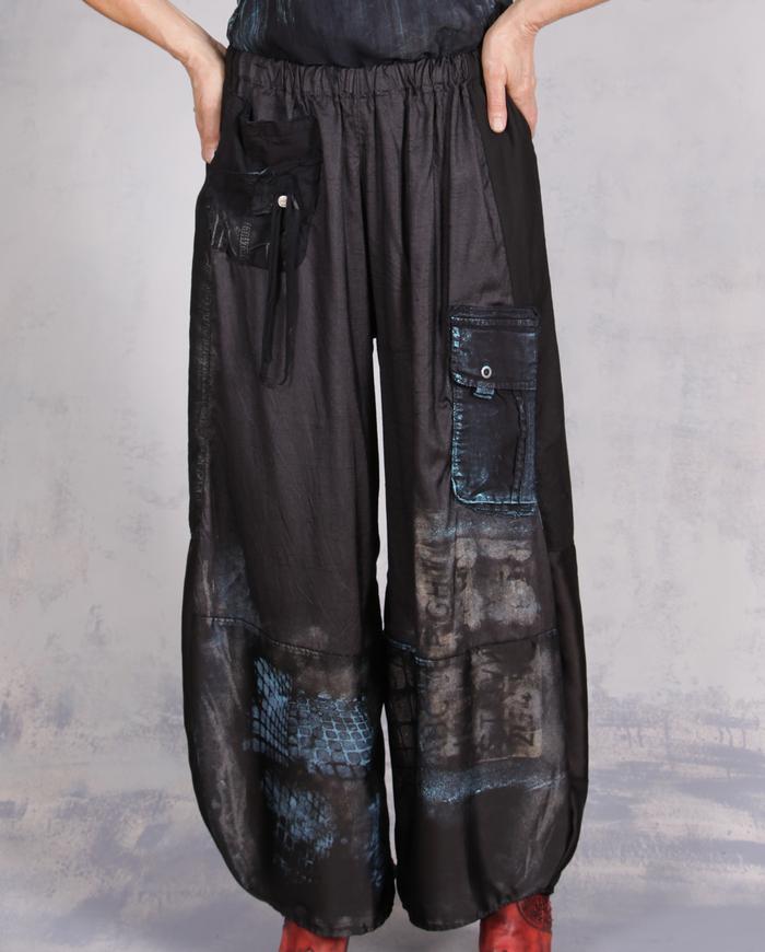 'the artsy blues' liquid wide leg black pants