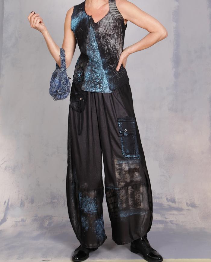 'the artsy blues' liquid wide leg black pants