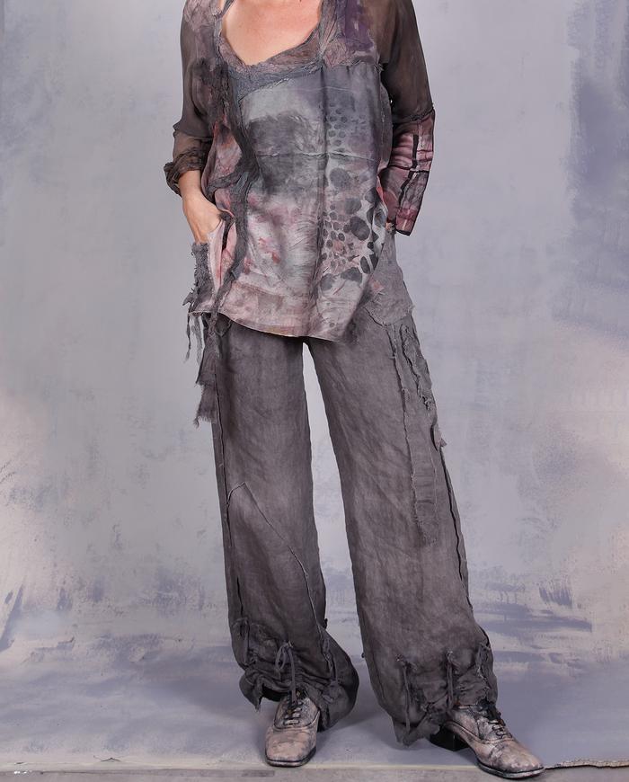 'a moving stone sculpture' detailed Belgian linen pants