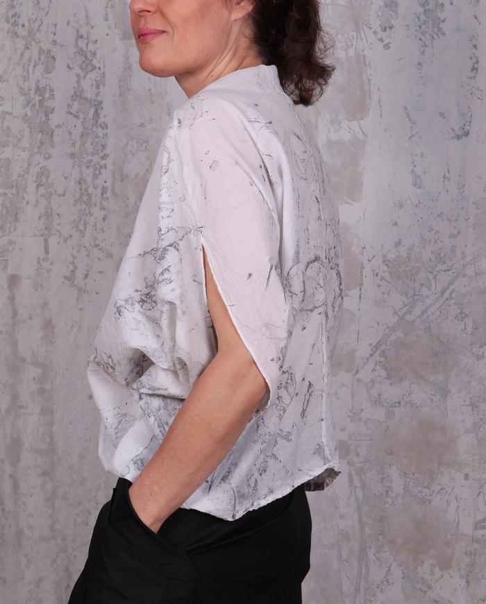 ArttoWear by Tatiana Palnitska weightless cotton batiste hand