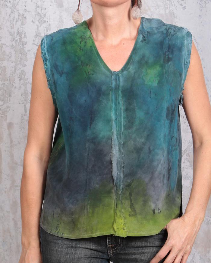 4-ply crepe distressed v-neck tank top