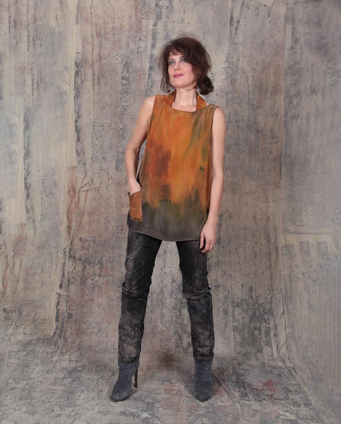 ombre 'fire-and-earth' tank top with a collar