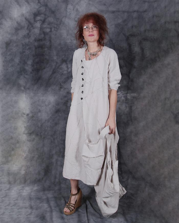 throw-on-and-go relaxed Belgian linen dress in natural