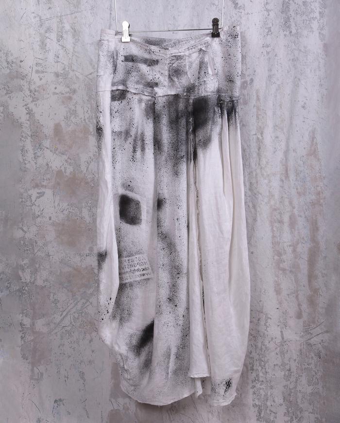 draping hand-printed black and white lagenlook linen skirt