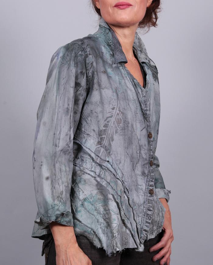 'easy does it' subtle print and color button-down top