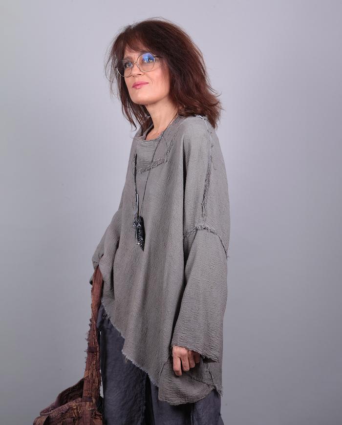 'take it easy' asymmetrical fall gauze one-size top