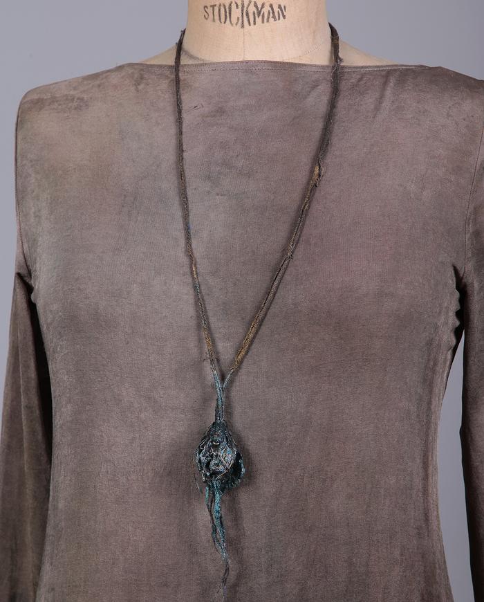 'shimmery medusa' abstract metallic pendant necklace