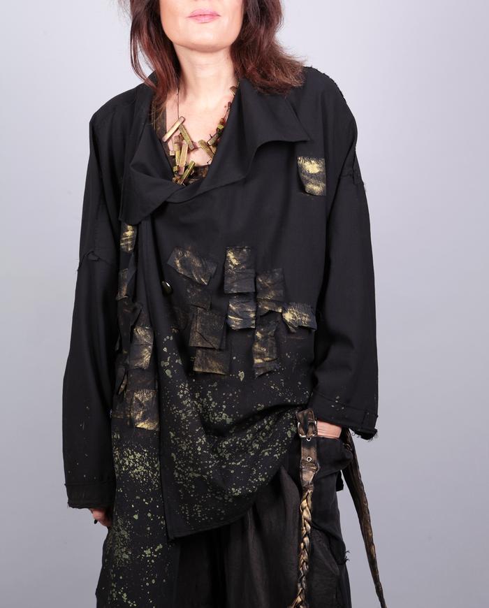 'gold leaves falling' oversized lightweight black jacket